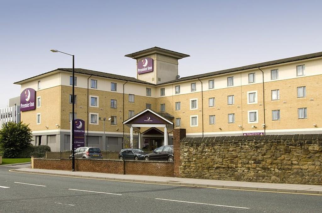 Premier Inn Newcastle City Centre Millennium Bridge エクステリア 写真
