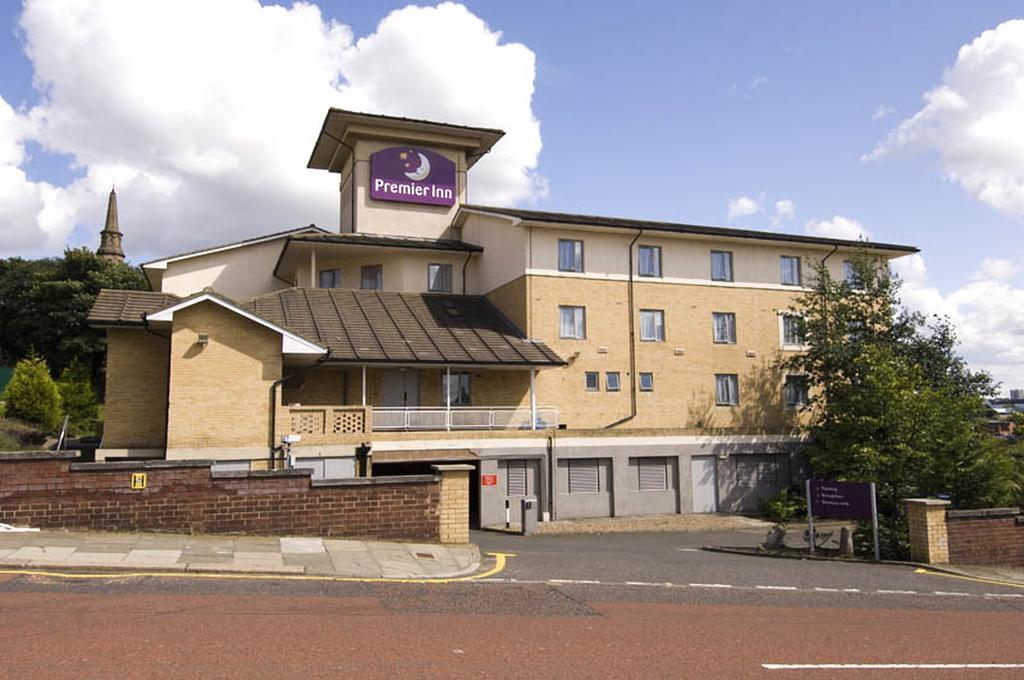 Premier Inn Newcastle City Centre Millennium Bridge エクステリア 写真