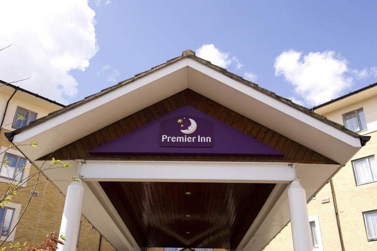 Premier Inn Newcastle City Centre Millennium Bridge エクステリア 写真